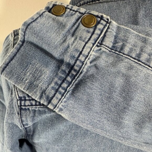 Miley Cyrus Distressed Denim Button Down Shirt   8313 - Picture 7 of 10